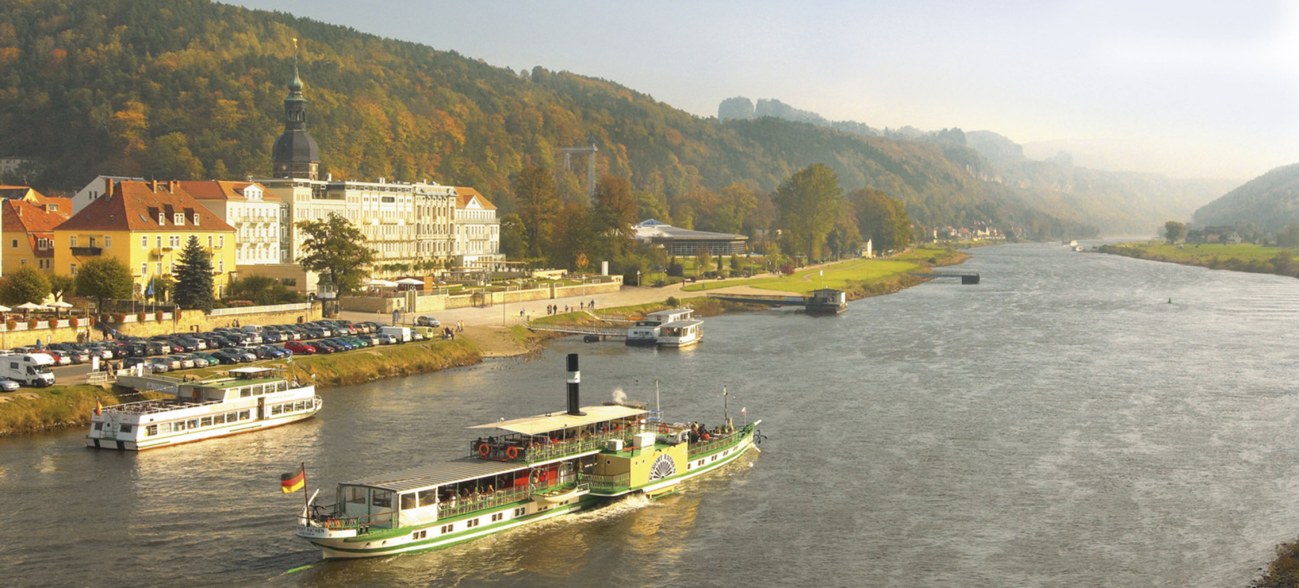 Elbansicht auf Bad Schandau und die Schrammsteine